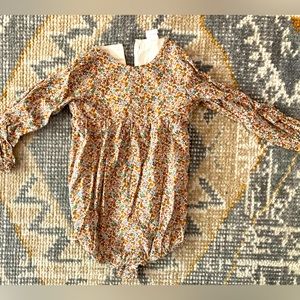 H&M organic floral long sleeve bubble. Excellent Condition. 12-18 months.
